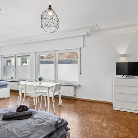 Apartment Monteur - Fuer Bis Zu 5 Personen In 65479 - Gg13 Raunheim