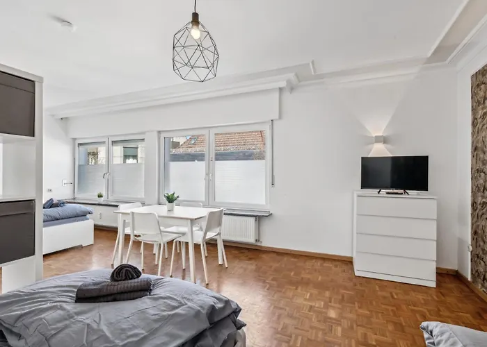 Appartement Monteur - Fuer Bis Zu 7 Personen In 65479 - Gg13 Raunheim