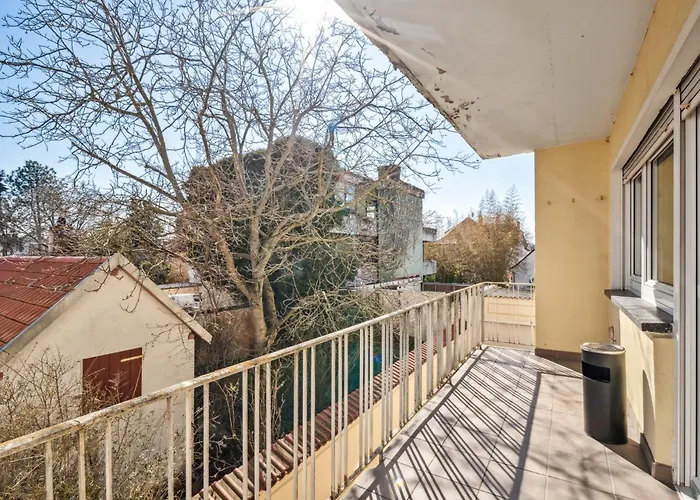 Monteur - Fuer Bis Zu 7 Personen In 65479 - Gg13 Appartement